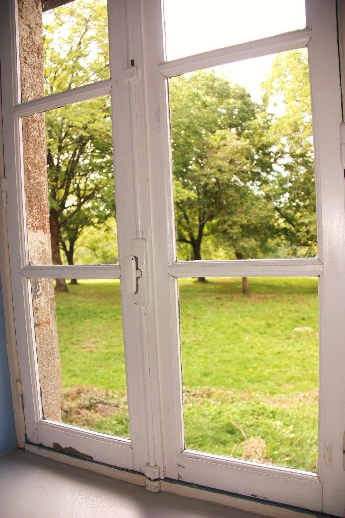 Domaine De La Clauzade Bed and Breakfast Saint-Germain-les-Vergnes Exteriör bild